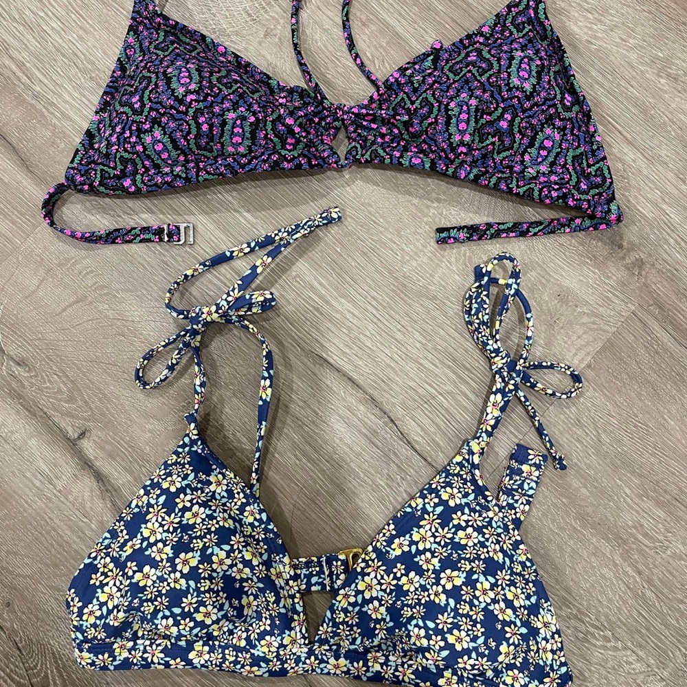2‎ Bikini Tops